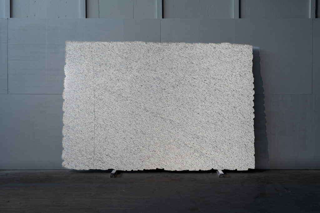 Giallo Ornamental White