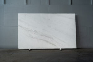 Gloria White 2cm Polished Quartzite Blk#NP003(3)